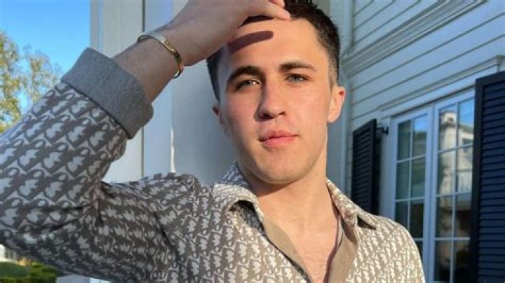 Does Chris Olsen TikTok Have Siblings? Social Media Personality’s Family Life Explored