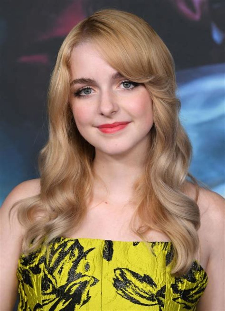 Mckenna Grace ·