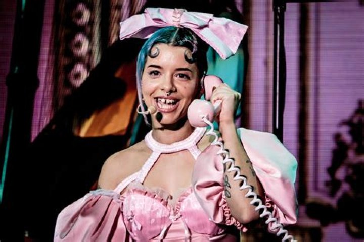 Melanie Martinez ·