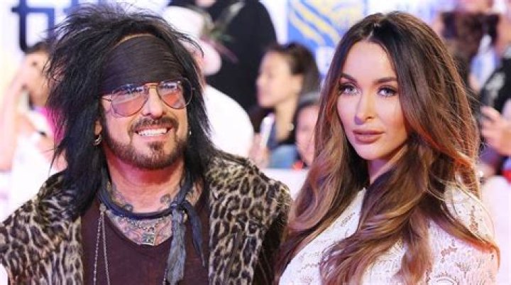 Nikki Sixx- Wiki, Age, Wife, Ethnicity, Net Worth, Height, Career