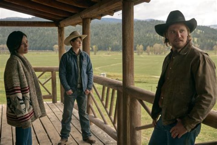 Yellowstone: Who Is Jamie Dutton Baby Mama & Is He Married? Girlfriend Name and Relationship Timelin